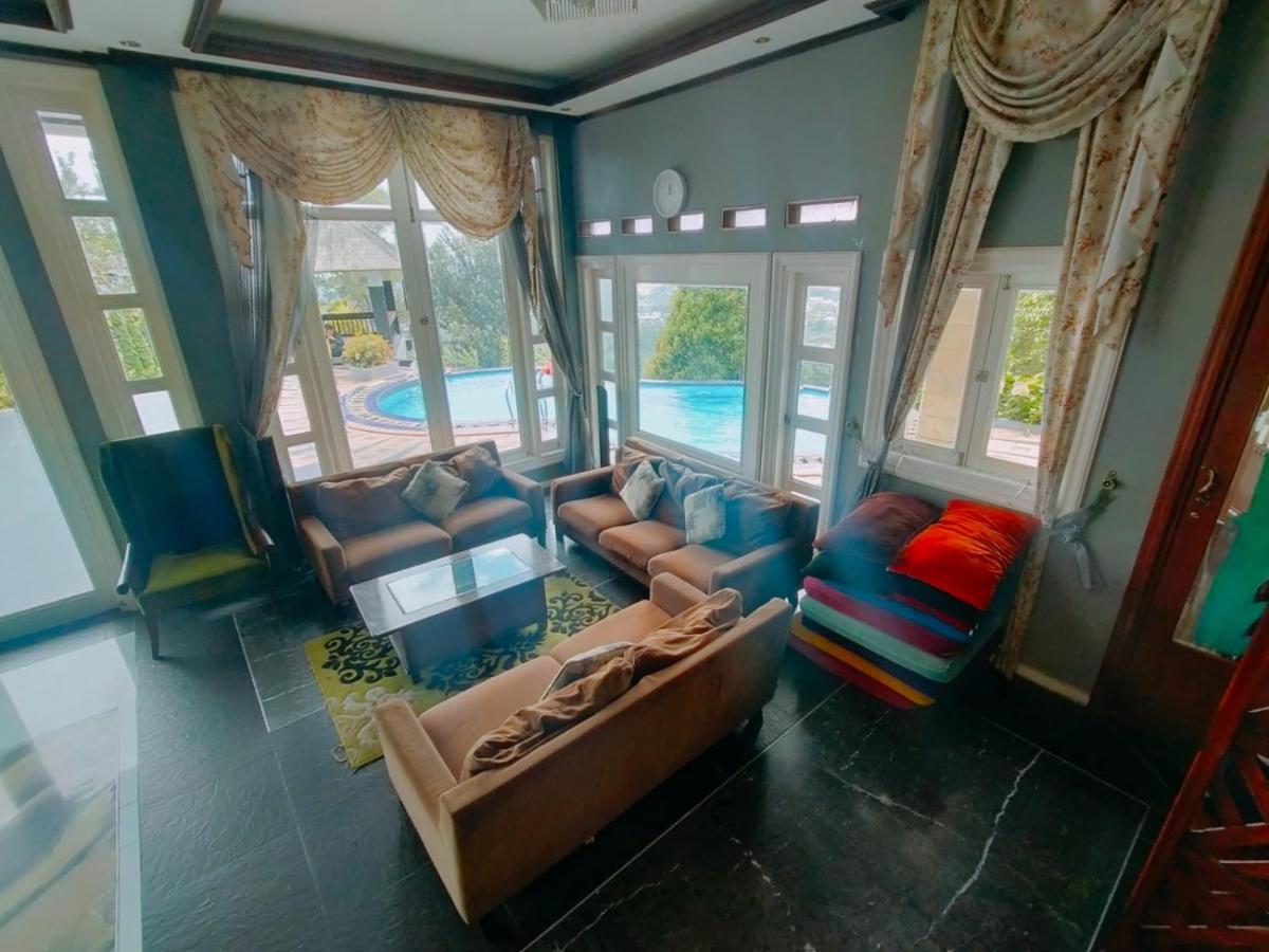 Villa Santika Puncak Pass Cimacan Exterior foto