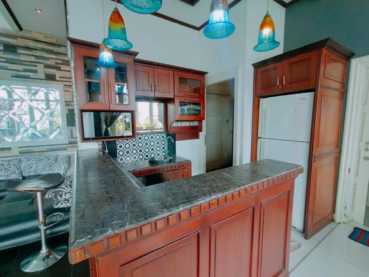 Villa Santika Puncak Pass Cimacan Exterior foto